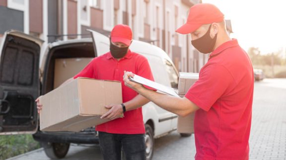 front-view-delivery-men-job-concept